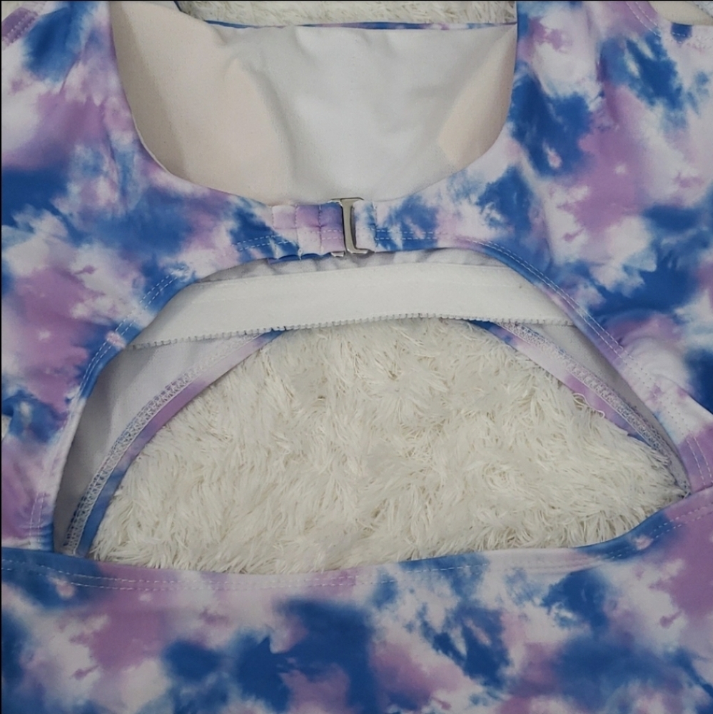 Hurley Tie-Dye One-Piece Swimsuit - Picture 9 of 10